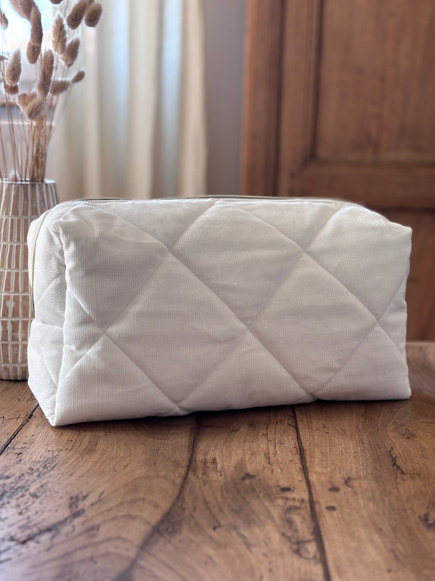 Quilted Pouch for Dyson Airwrap and Shark FlexStyle – Light Pink Gingham