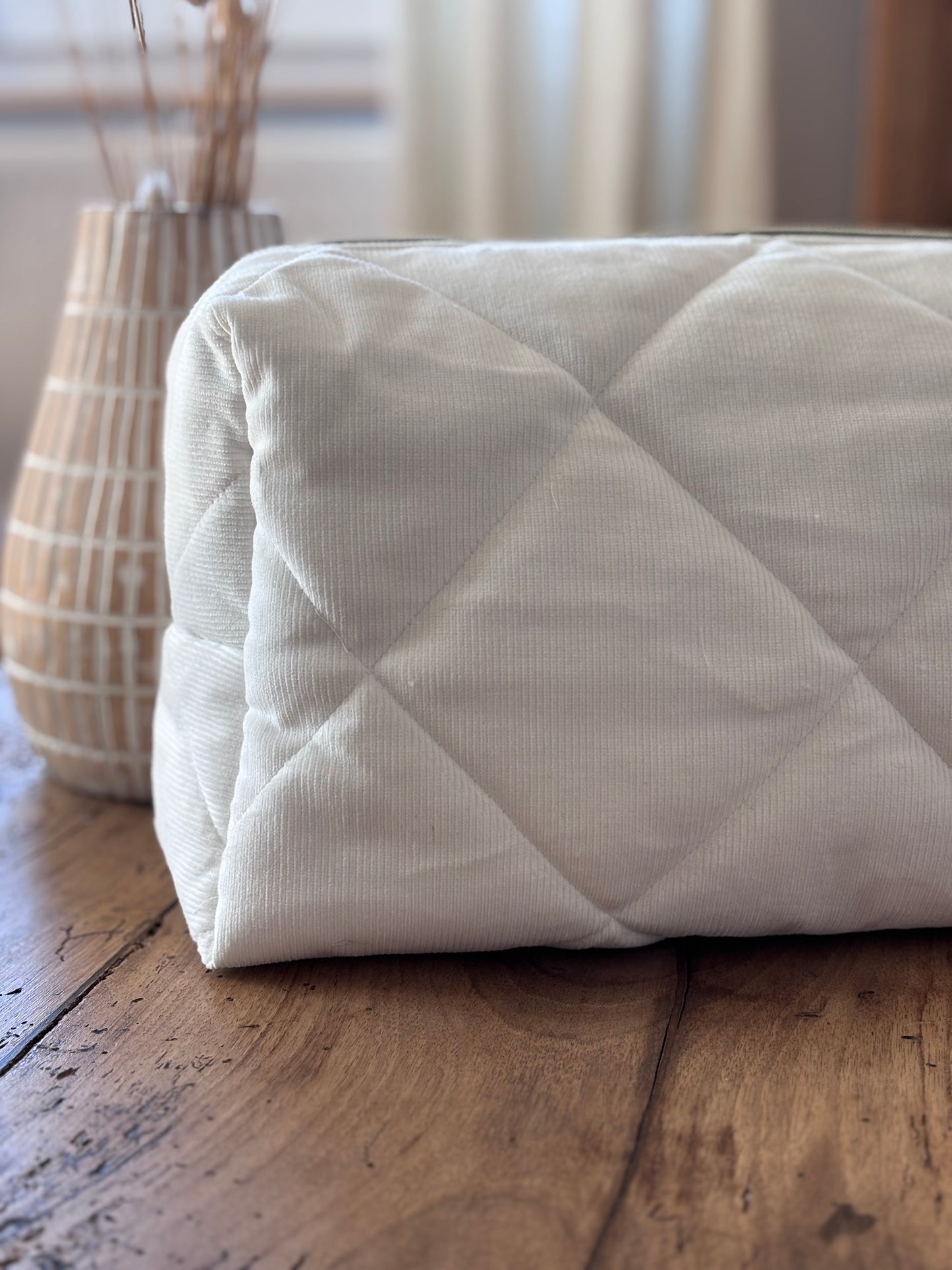 Quilted Pouch for Dyson Airwrap and Shark FlexStyle – Light Pink Gingham