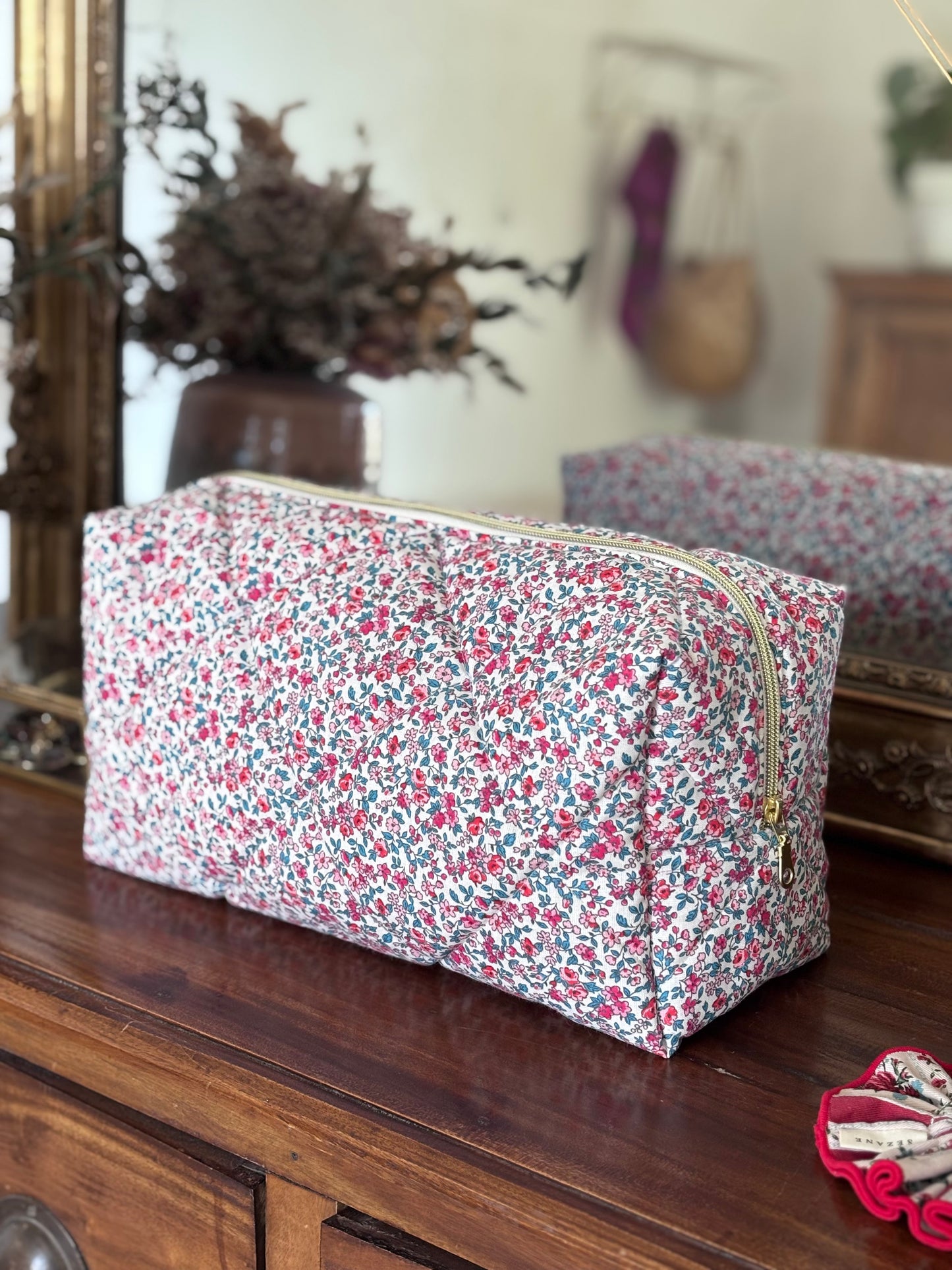 Quilted Pouch for Dyson Airwrap and Shark FlexStyle – Light Pink Gingham