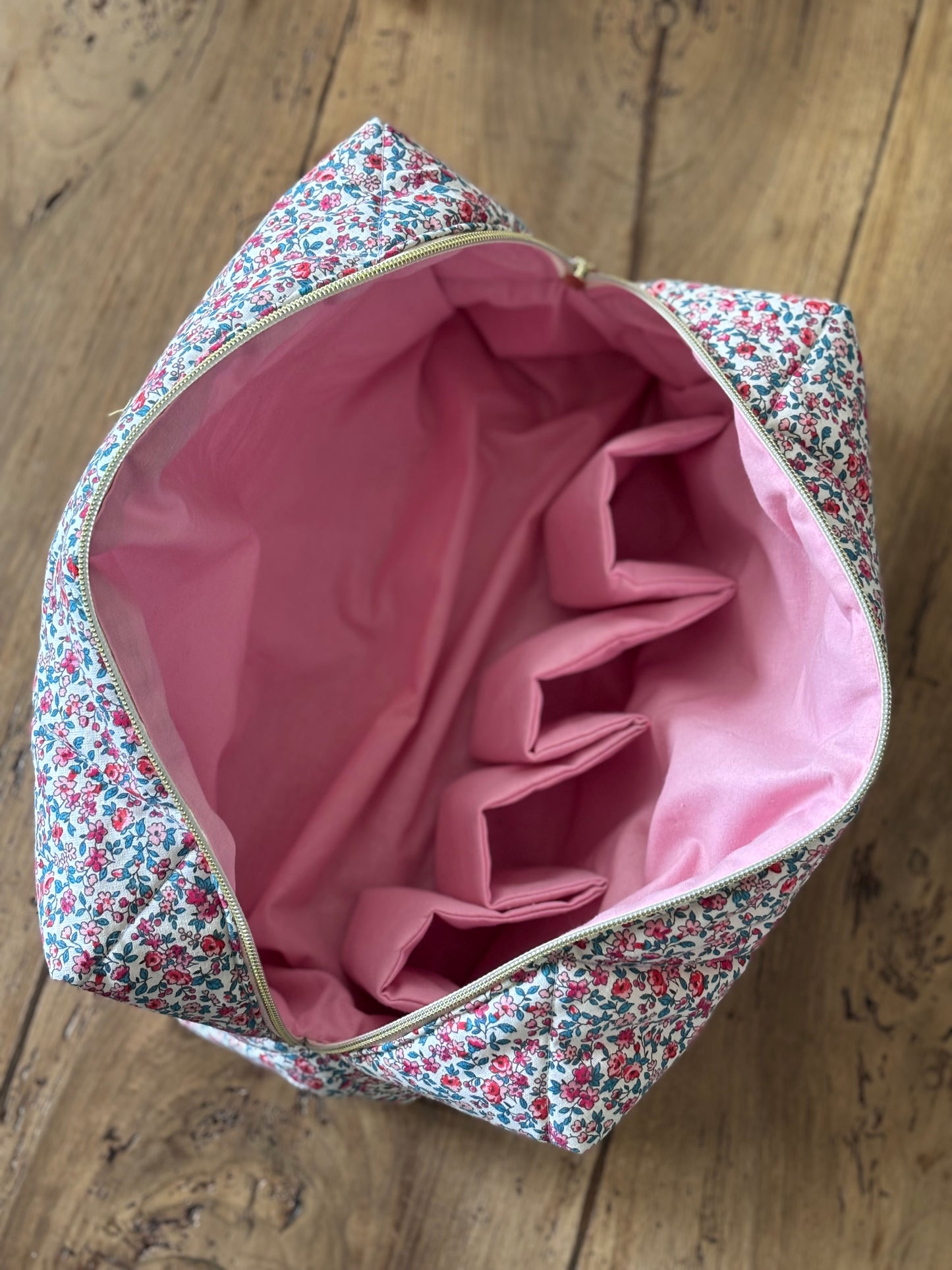 Quilted Pouch for Dyson Airwrap and Shark FlexStyle – Light Pink Gingham