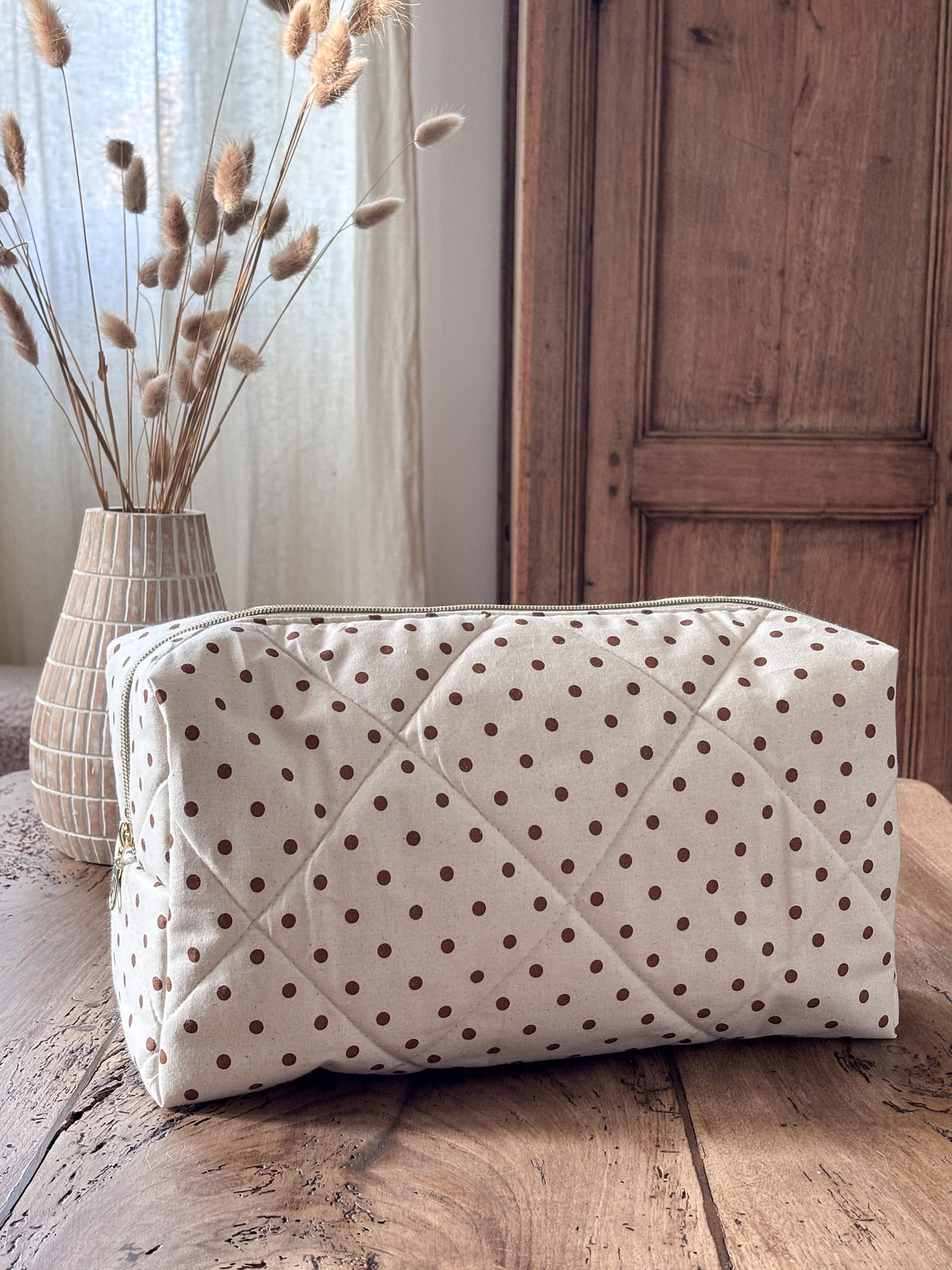Quilted Pouch for Dyson Airwrap and Shark FlexStyle – Light Pink Gingham