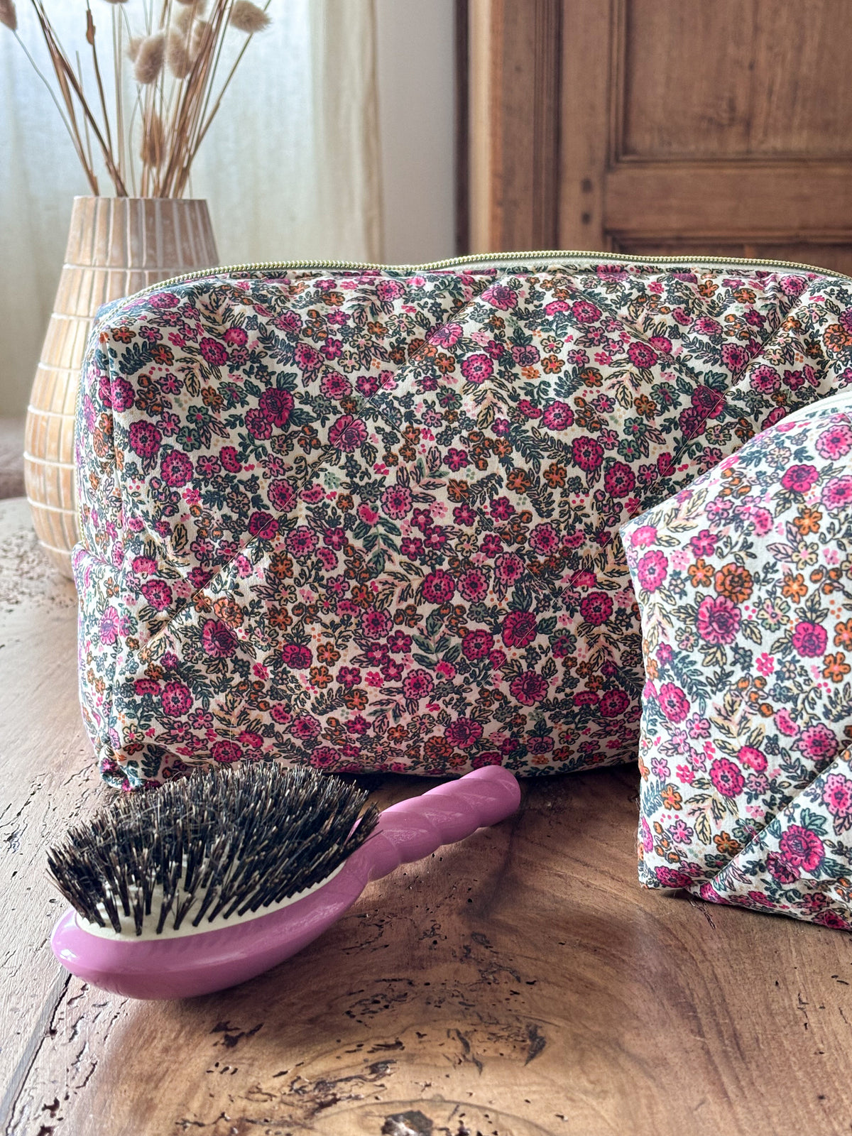 Quilted Pouch for Dyson Airwrap and Shark FlexStyle – Light Pink Gingham