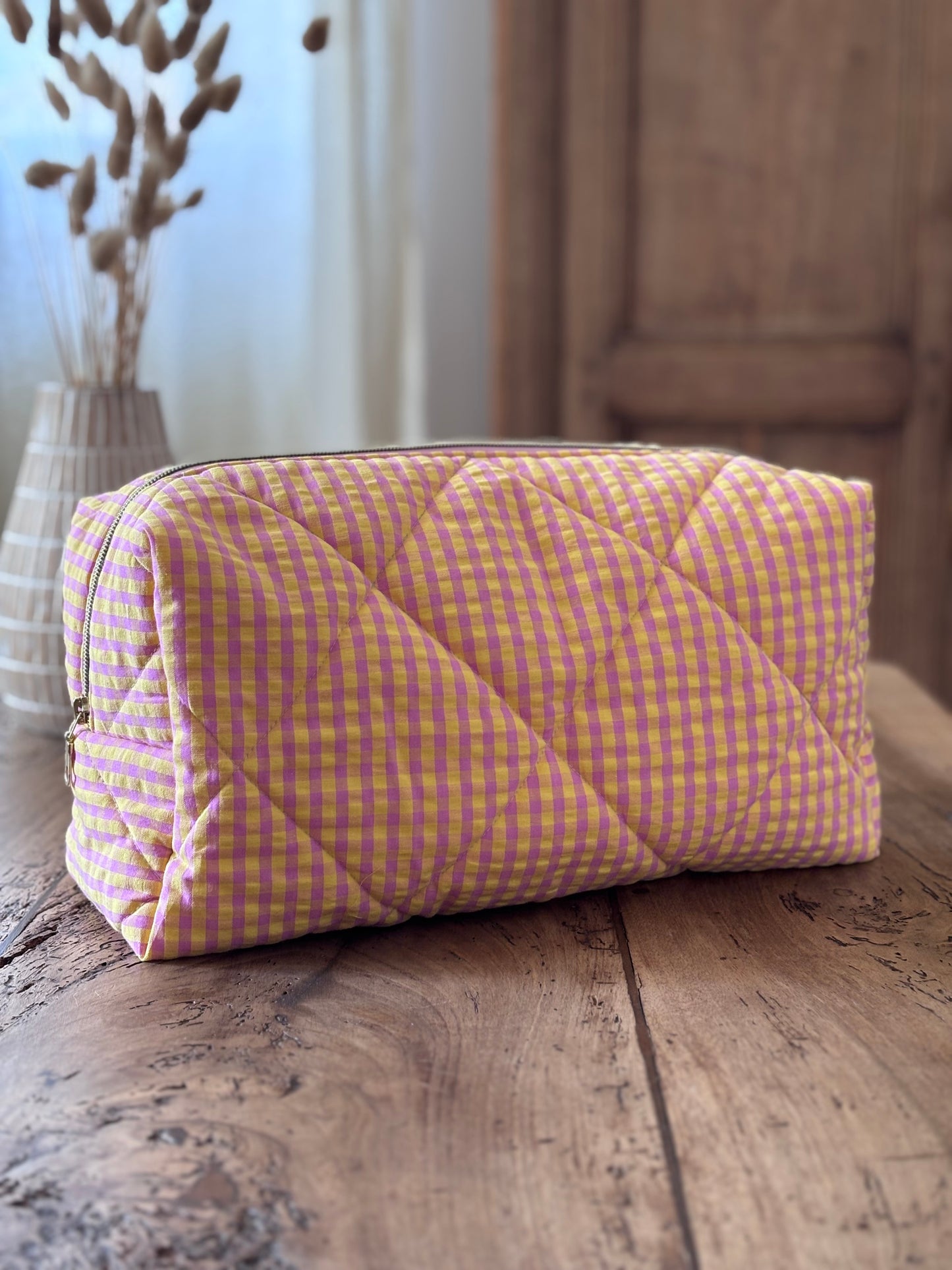 Quilted Pouch for Dyson Airwrap and Shark FlexStyle – Light Pink Gingham
