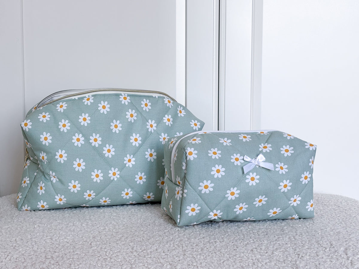 Quilted Pouch for Dyson Airwrap and Shark FlexStyle – Light Pink Gingham
