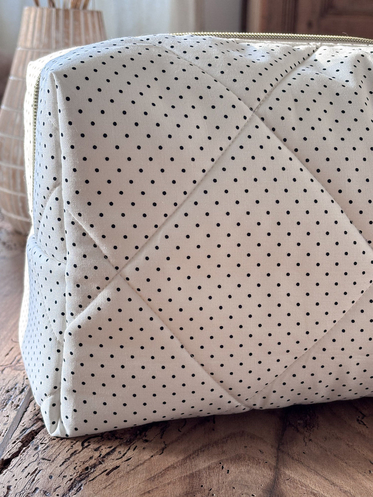 Quilted Pouch for Dyson Airwrap and Shark FlexStyle – Light Pink Gingham