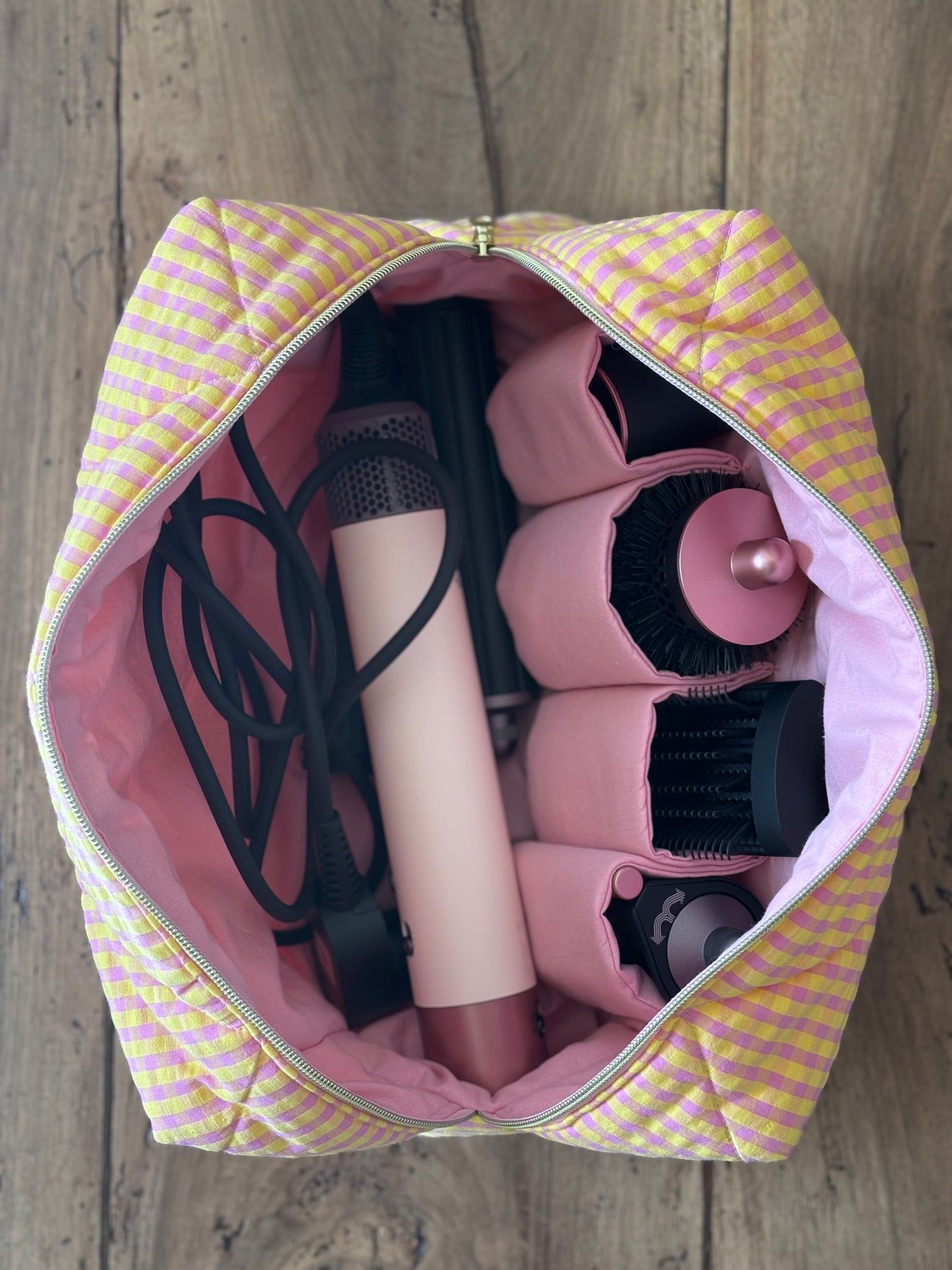 Quilted Pouch for Dyson Airwrap and Shark FlexStyle – Light Pink Gingham