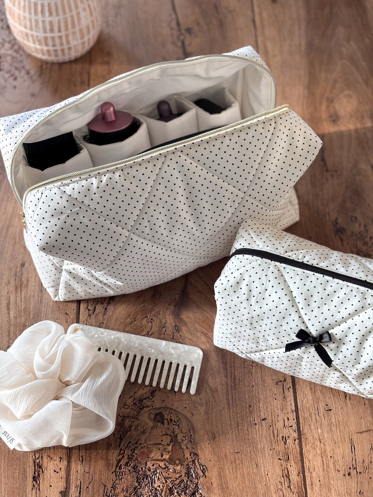 Quilted Pouch for Dyson Airwrap and Shark FlexStyle – Light Pink Gingham