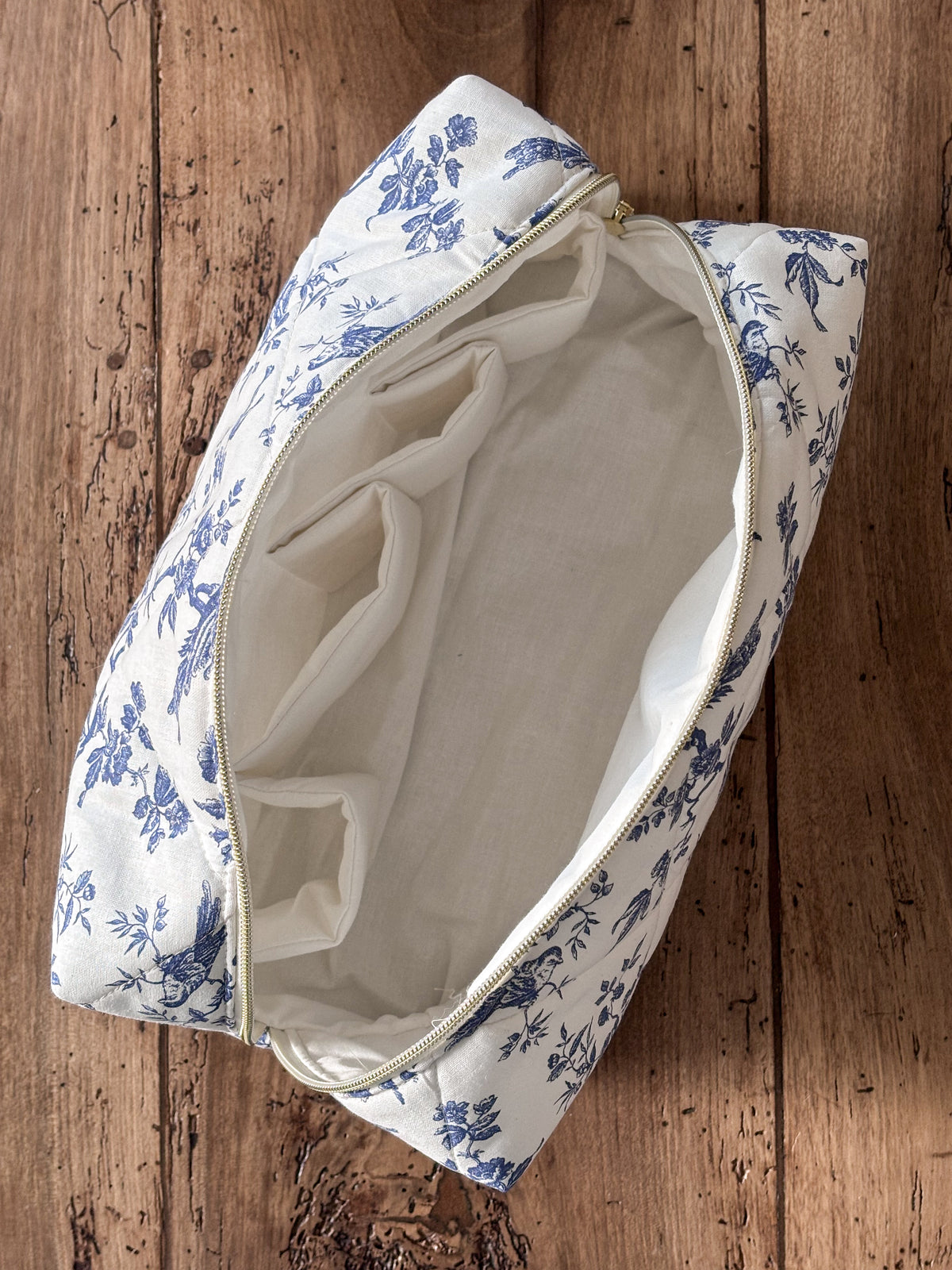 Quilted Pouch for Dyson Airwrap and Shark FlexStyle – Light Pink Gingham
