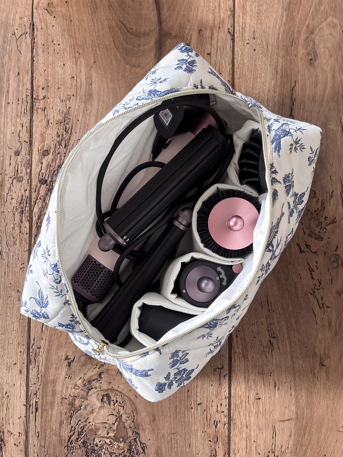 Quilted Pouch for Dyson Airwrap and Shark FlexStyle – Light Pink Gingham