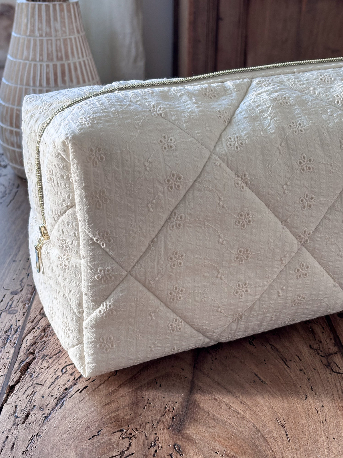 Quilted Pouch for Dyson Airwrap and Shark FlexStyle – Light Pink Gingham