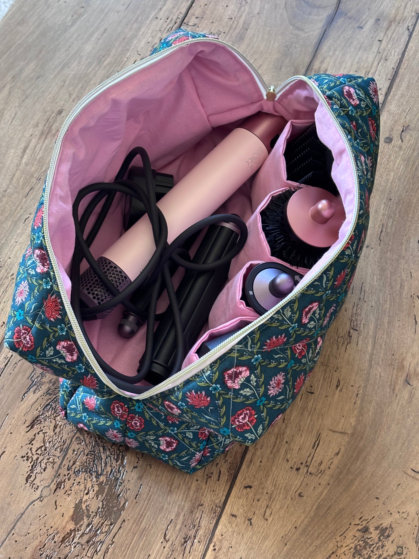 Quilted Pouch for Dyson Airwrap and Shark FlexStyle – Light Pink Gingham