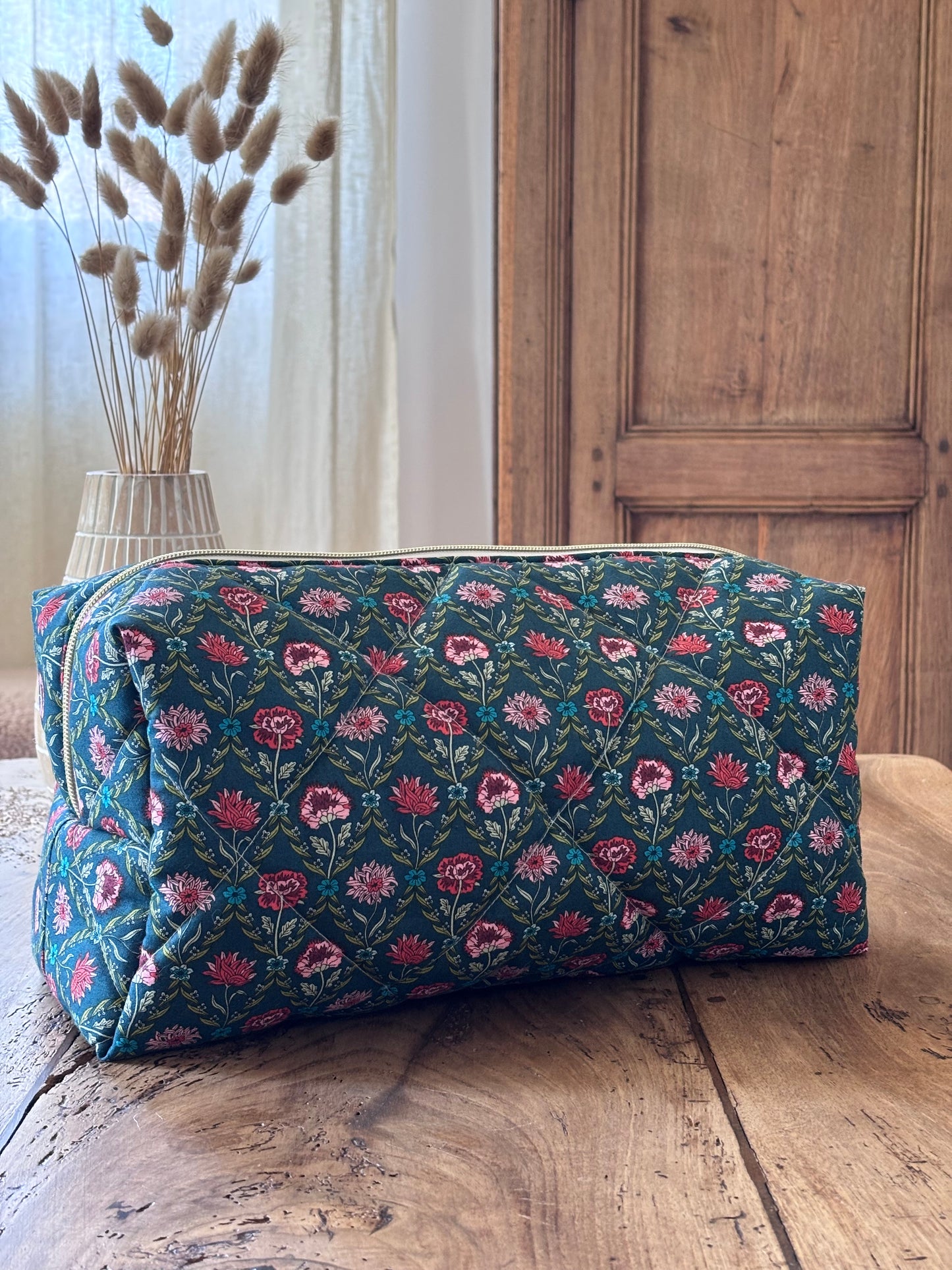 Quilted Pouch for Dyson Airwrap and Shark FlexStyle – Light Pink Gingham