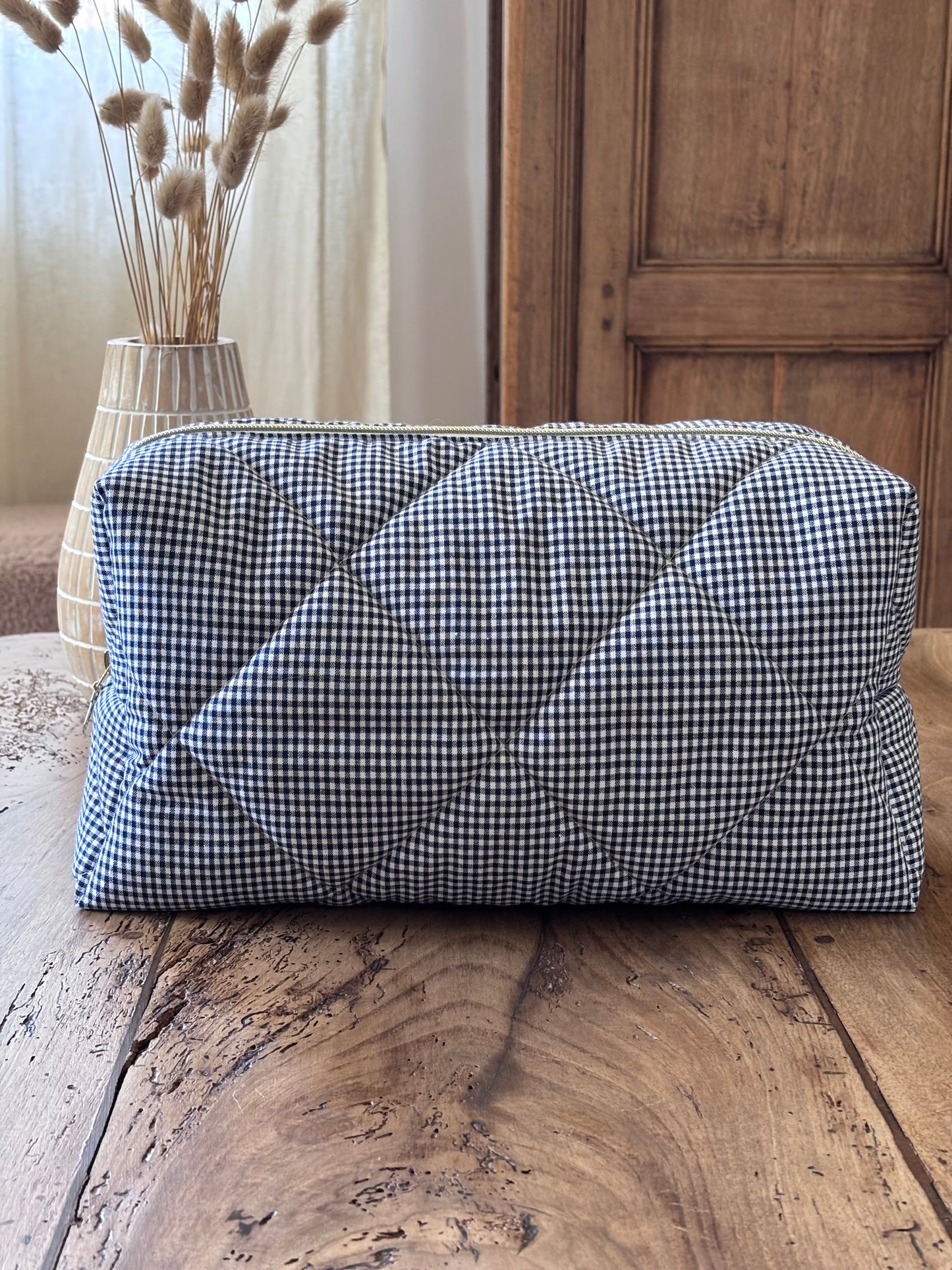 Quilted Pouch for Dyson Airwrap and Shark FlexStyle – Light Pink Gingham