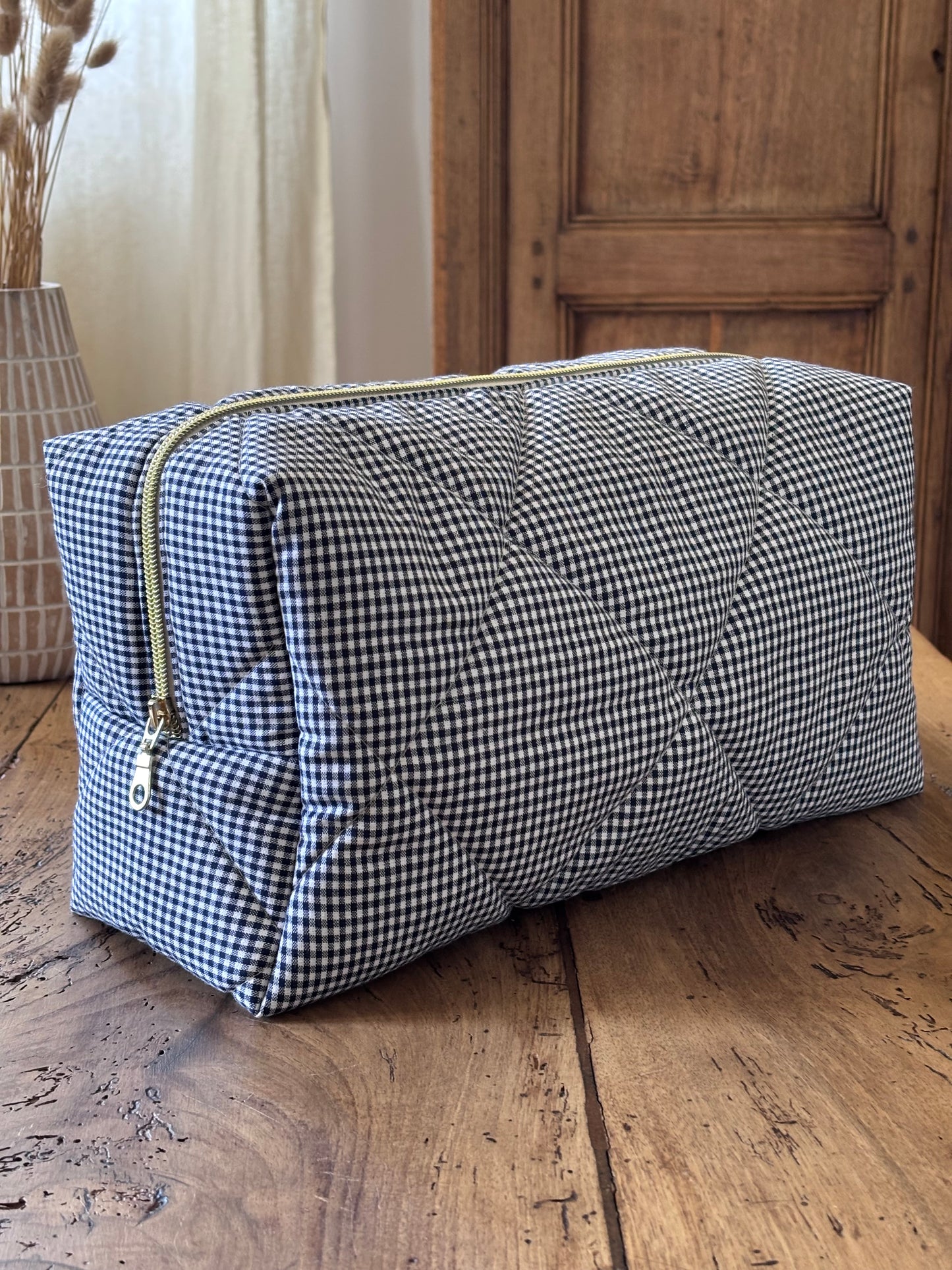Quilted Pouch for Dyson Airwrap and Shark FlexStyle – Light Pink Gingham