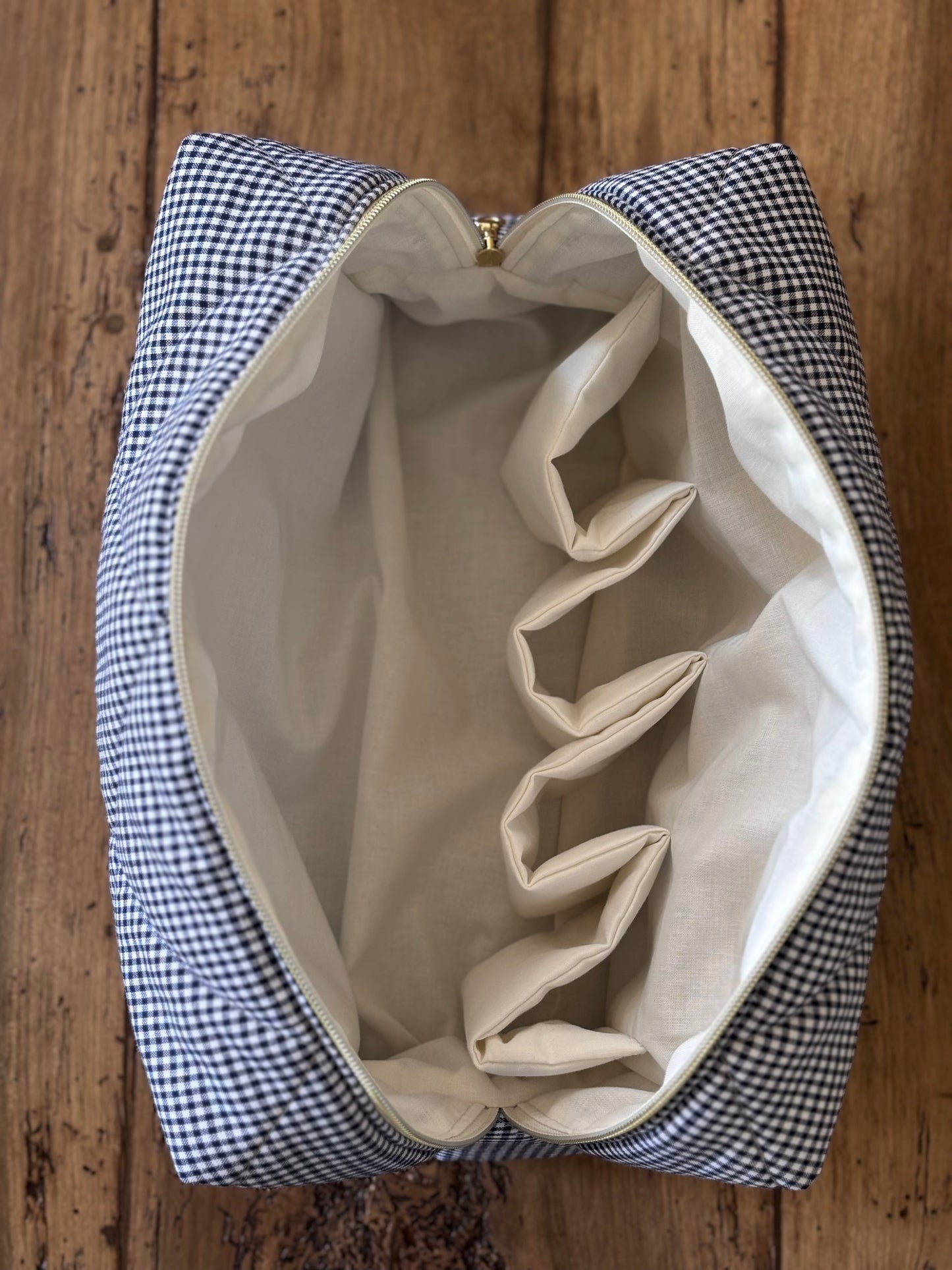 Quilted Pouch for Dyson Airwrap and Shark FlexStyle – Light Pink Gingham