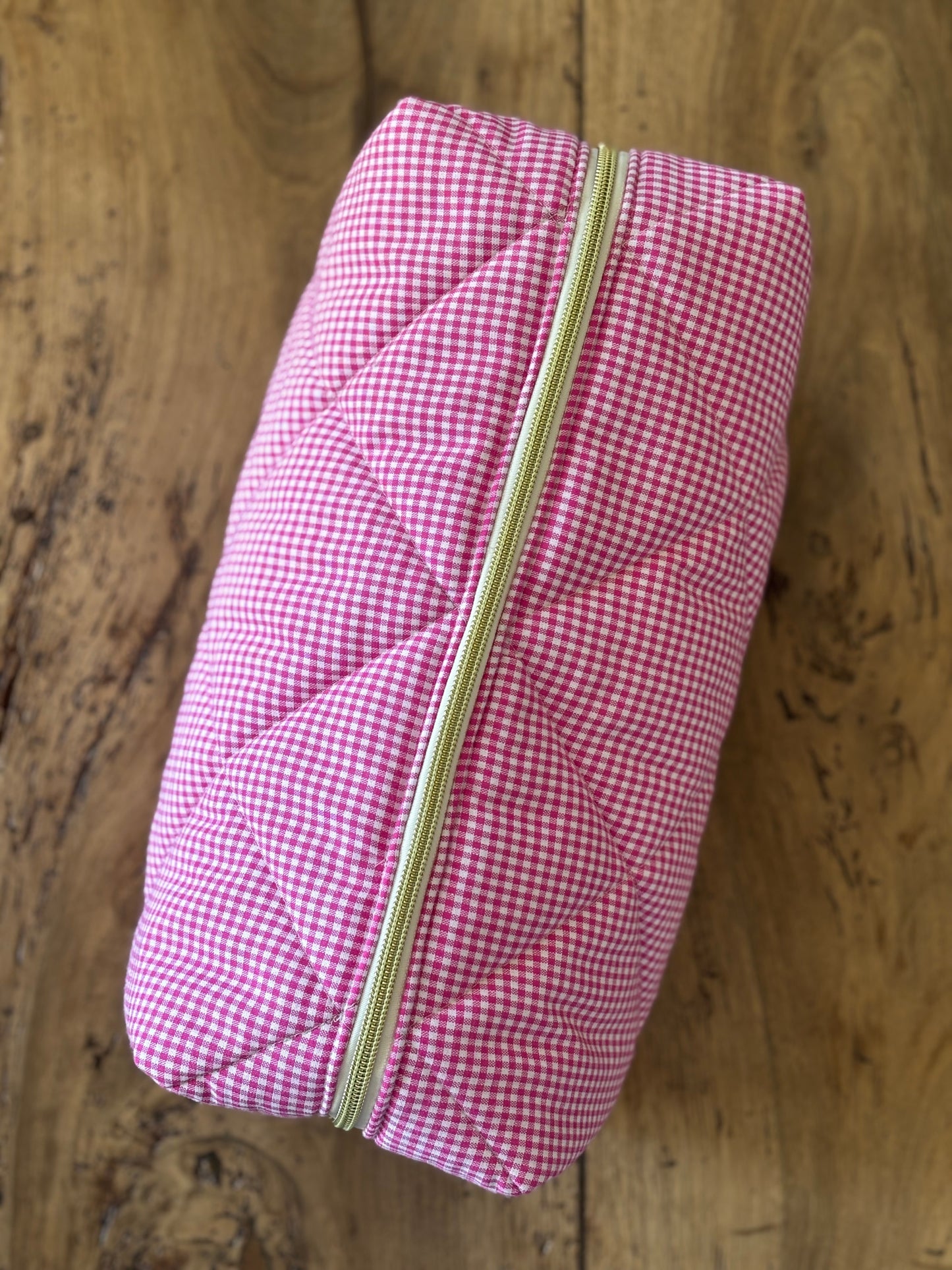 Quilted Pouch for Dyson Airwrap and Shark FlexStyle – Light Pink Gingham