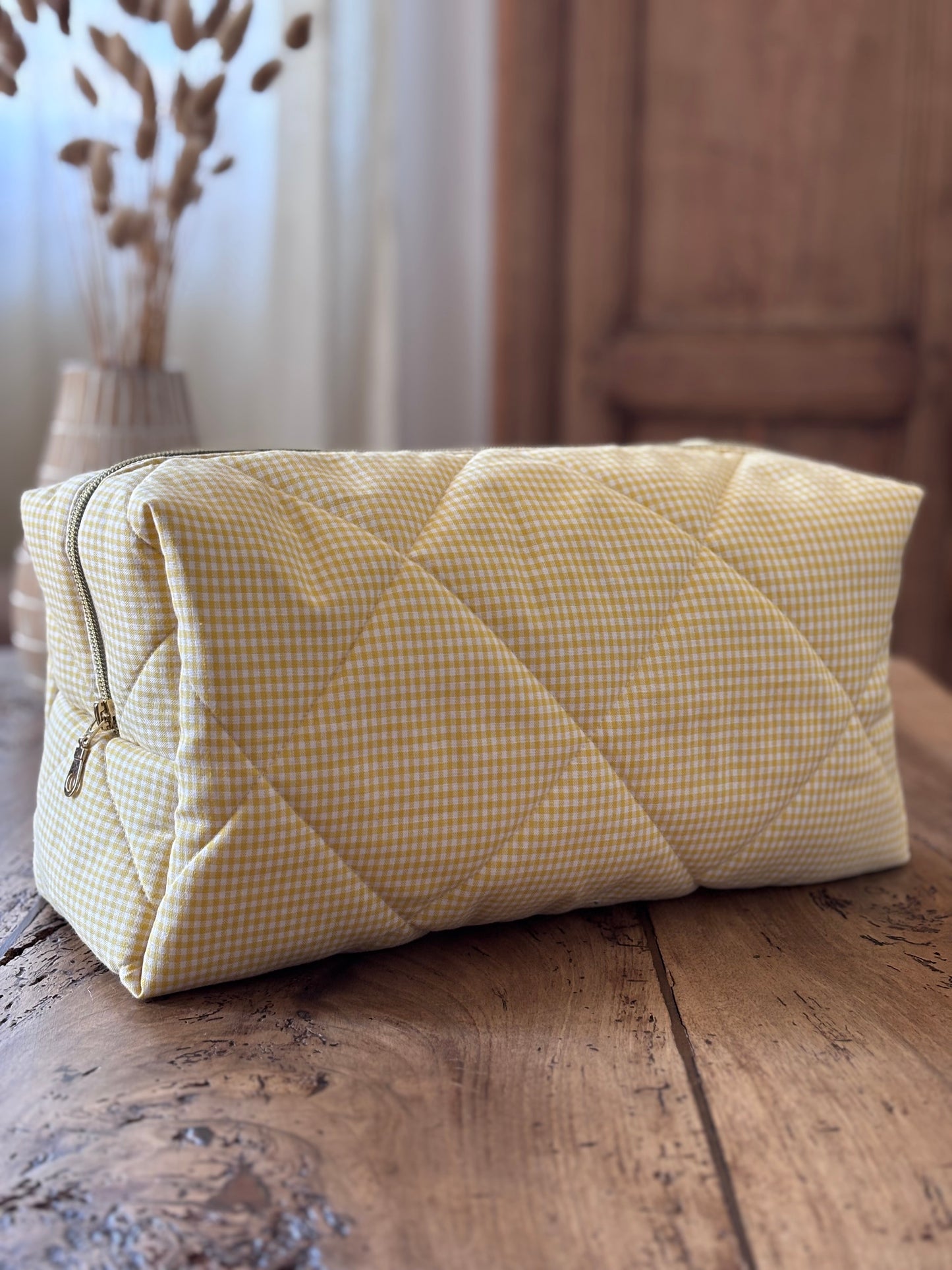 Quilted Pouch for Dyson Airwrap and Shark FlexStyle – Light Pink Gingham