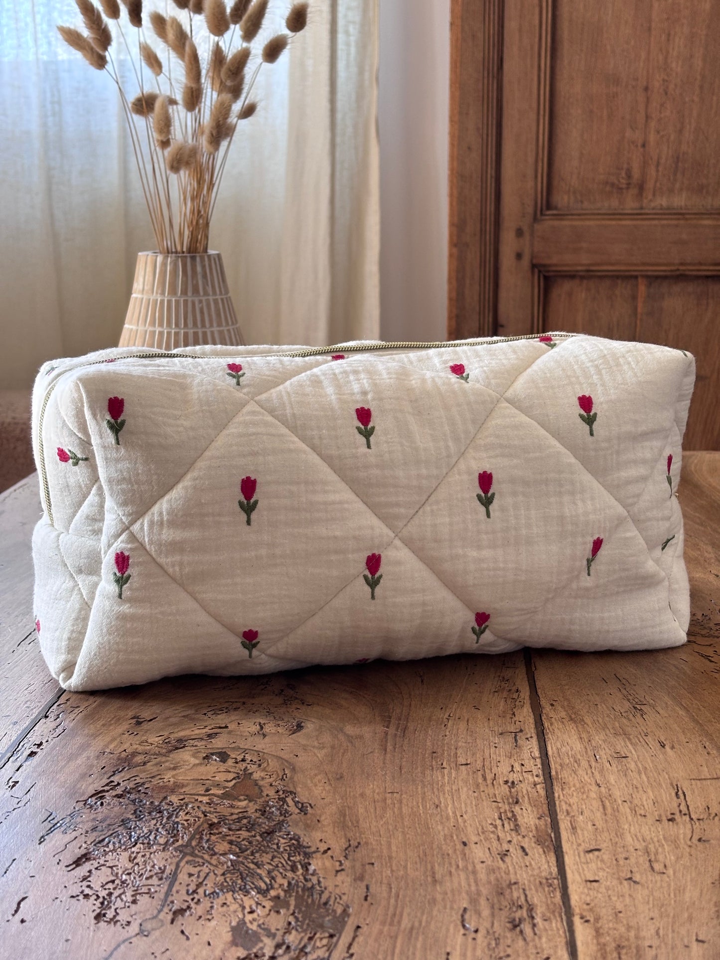 Quilted Pouch for Dyson Airwrap and Shark FlexStyle – Light Pink Gingham