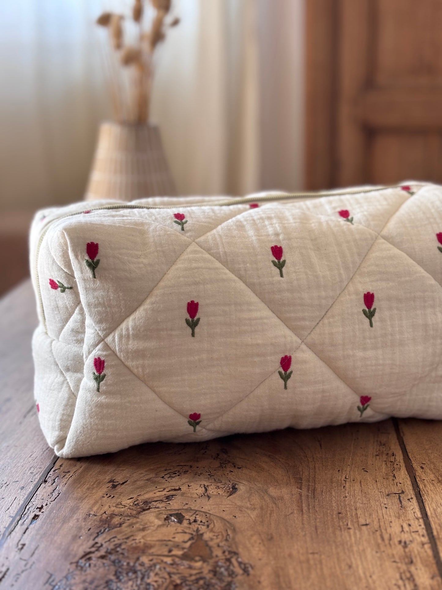 Quilted Pouch for Dyson Airwrap and Shark FlexStyle – Light Pink Gingham