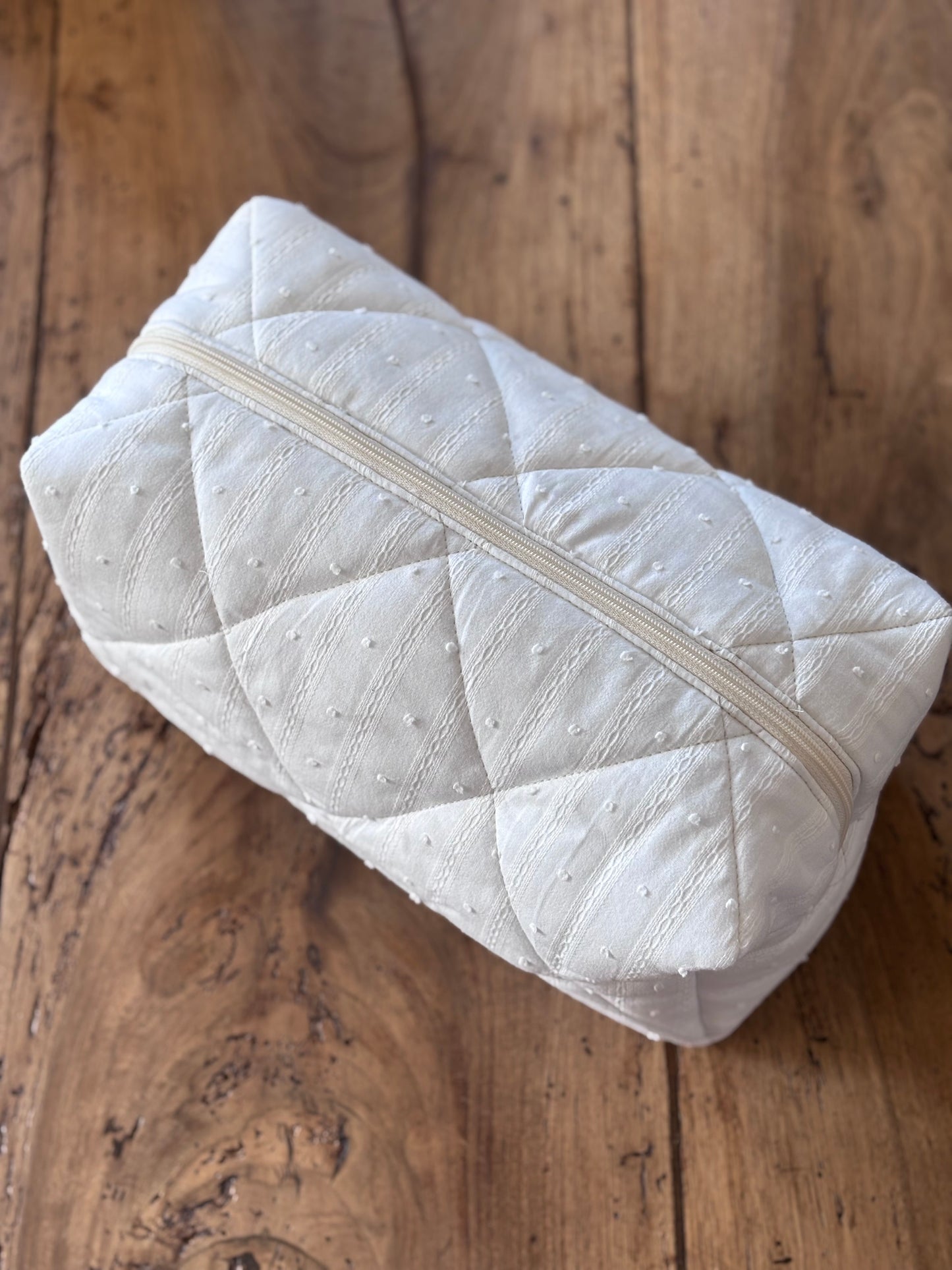 Trousse beauté matelassée Broderie Ecrue