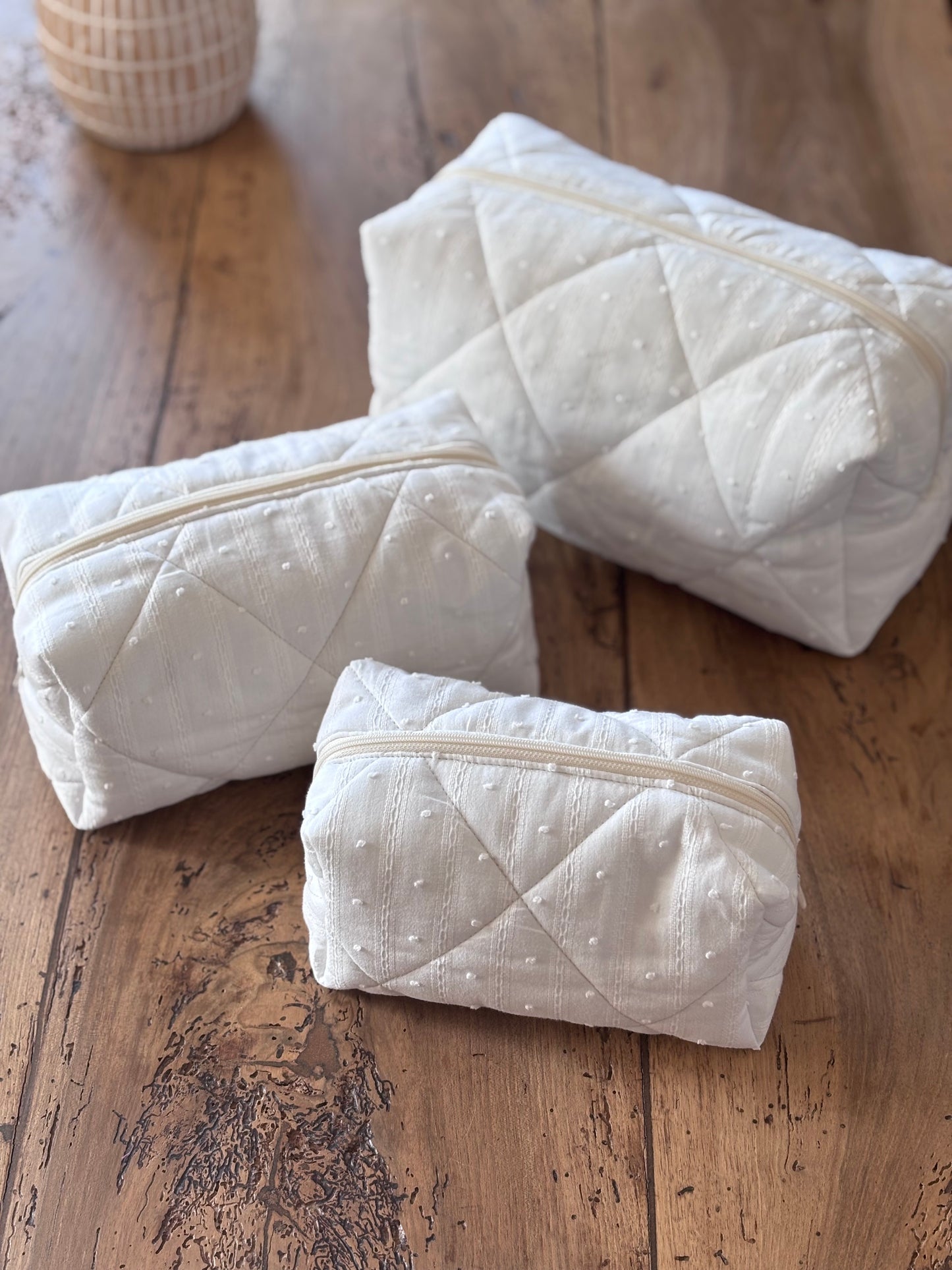 Trousse beauté matelassée Broderie Ecrue