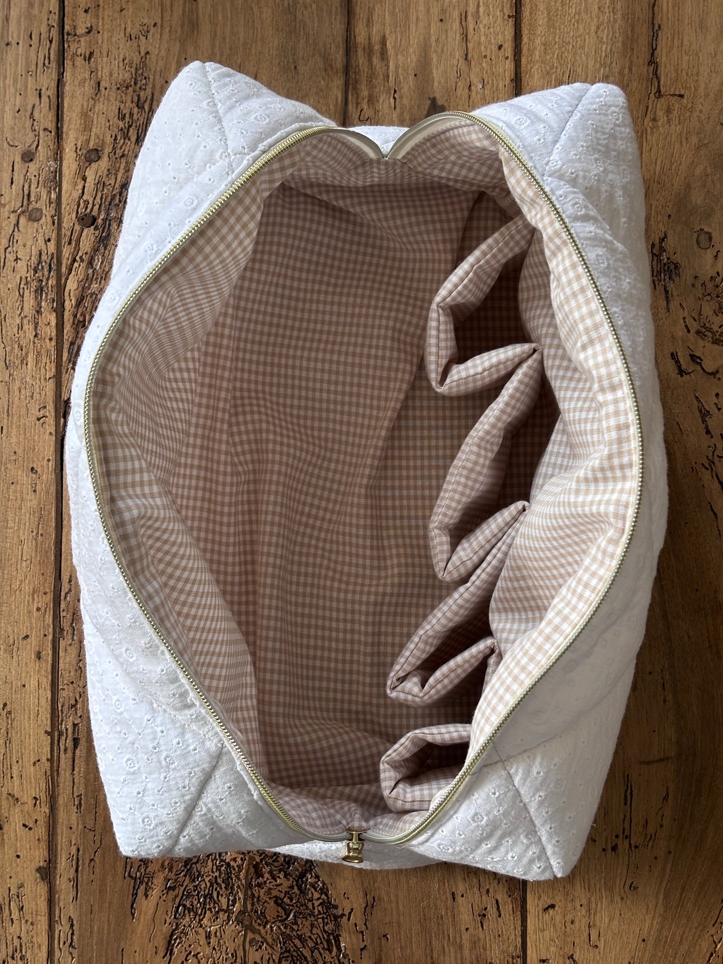Quilted Pouch for Dyson Airwrap and Shark FlexStyle – Light Pink Gingham