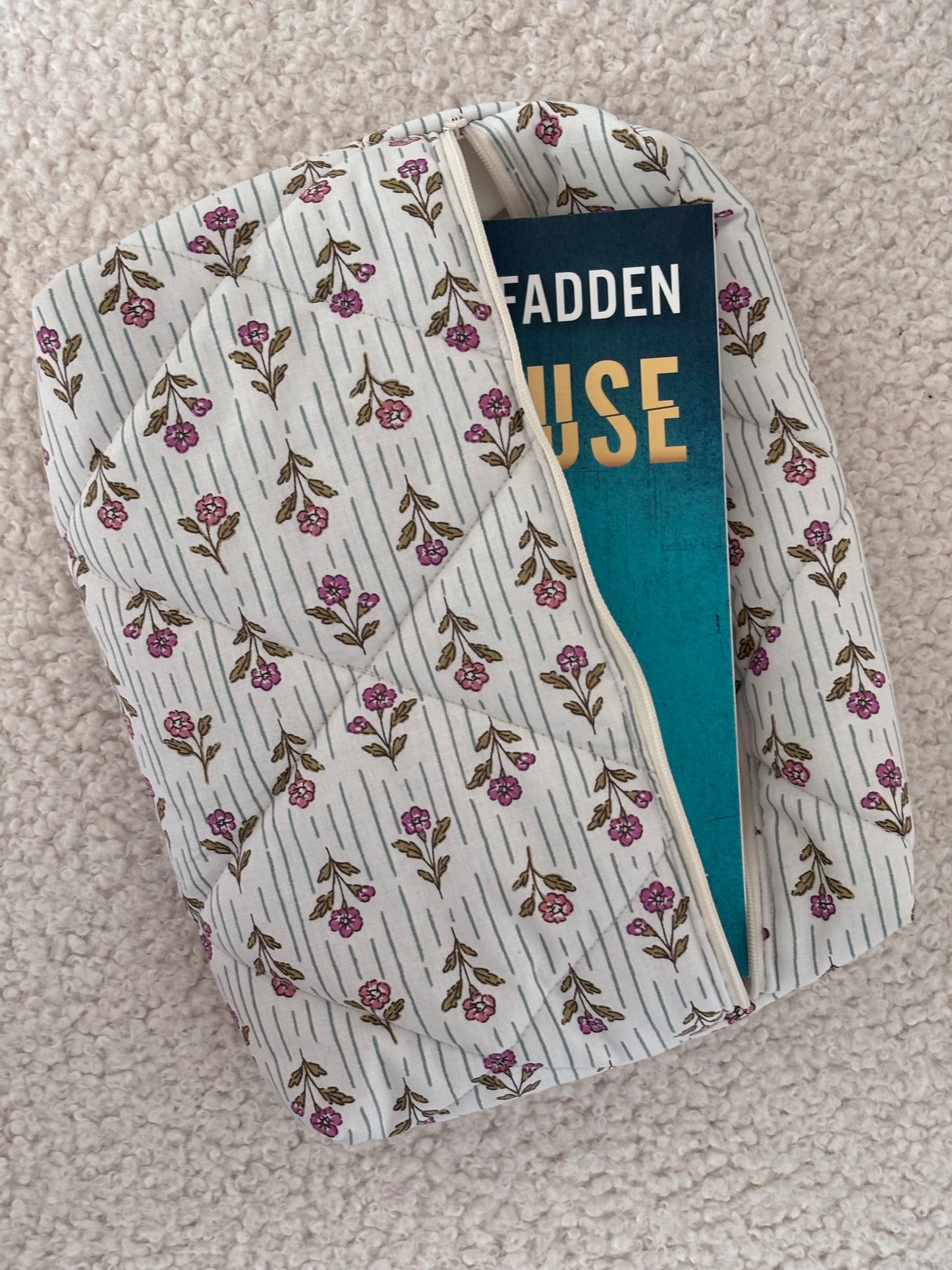 Pochette livre broché Léonie – fleurie