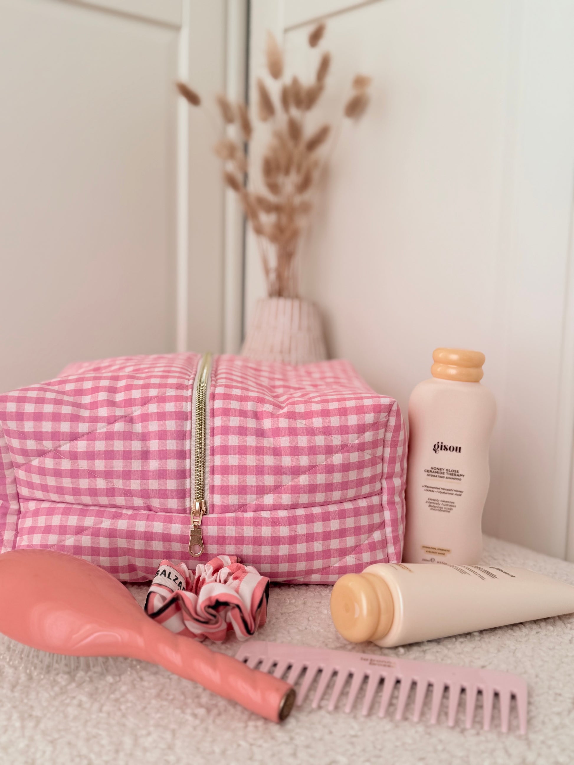 Trousse sèche-cheveux matelassée vichy rose Louise – Quilted pink gingham hair dryer case – Maison ELOÏA
