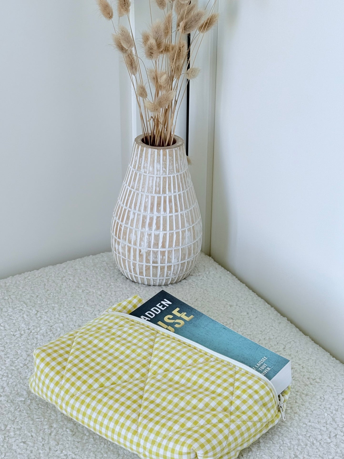 Pochette livre broché Louise – vichy jaune