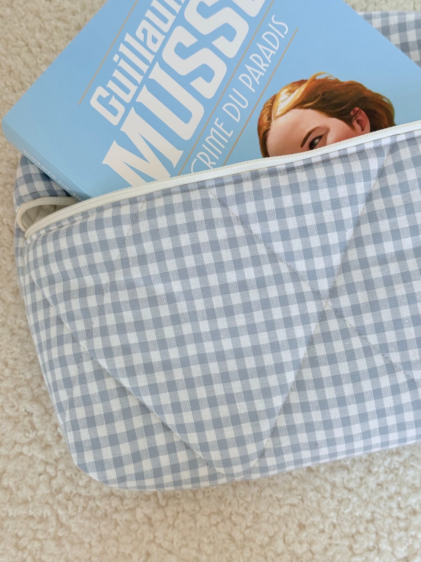 Pochette livre broché Louise – vichy bleu