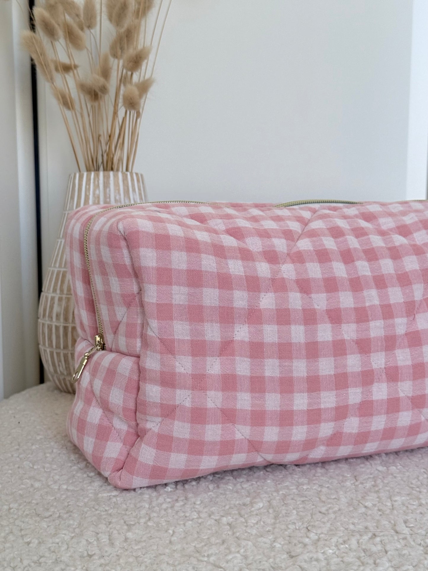 Quilted Pouch for Dyson Airwrap and Shark FlexStyle – Light Pink Gingham