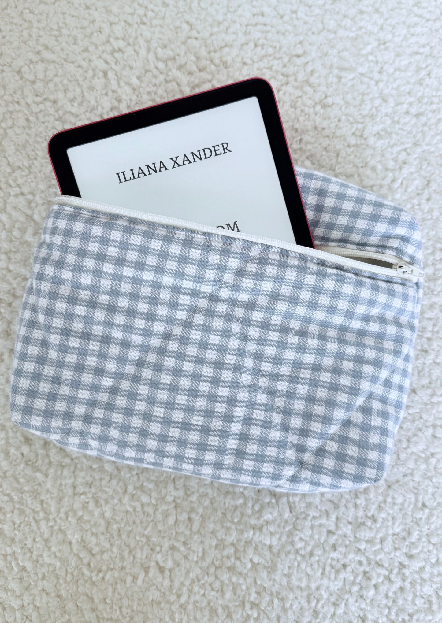 Pochette livre & liseuse Kindle Louise – Vichy bleu