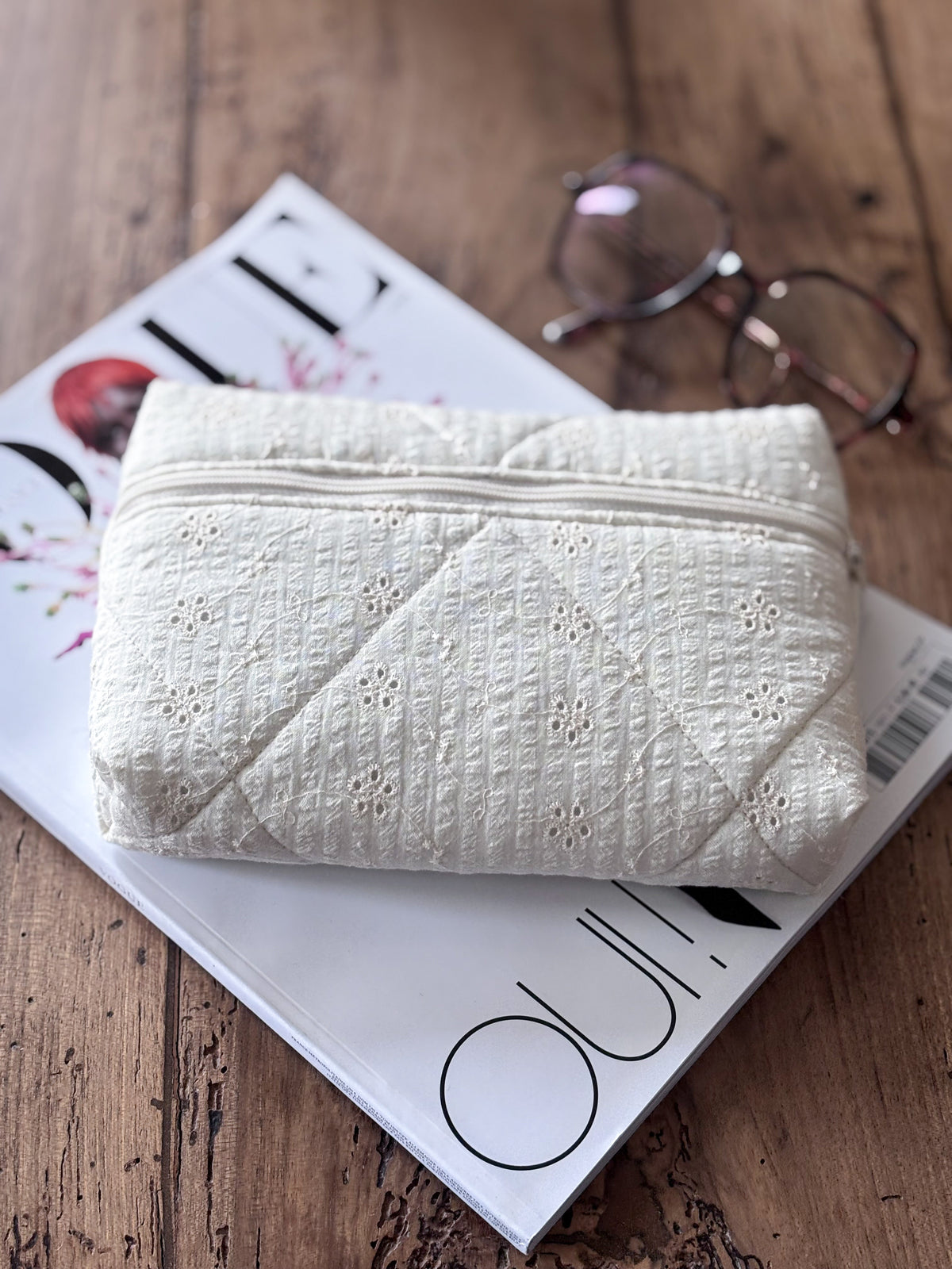 Pochette livre de poche - brodée écrue Céleste - Compatible Kindle