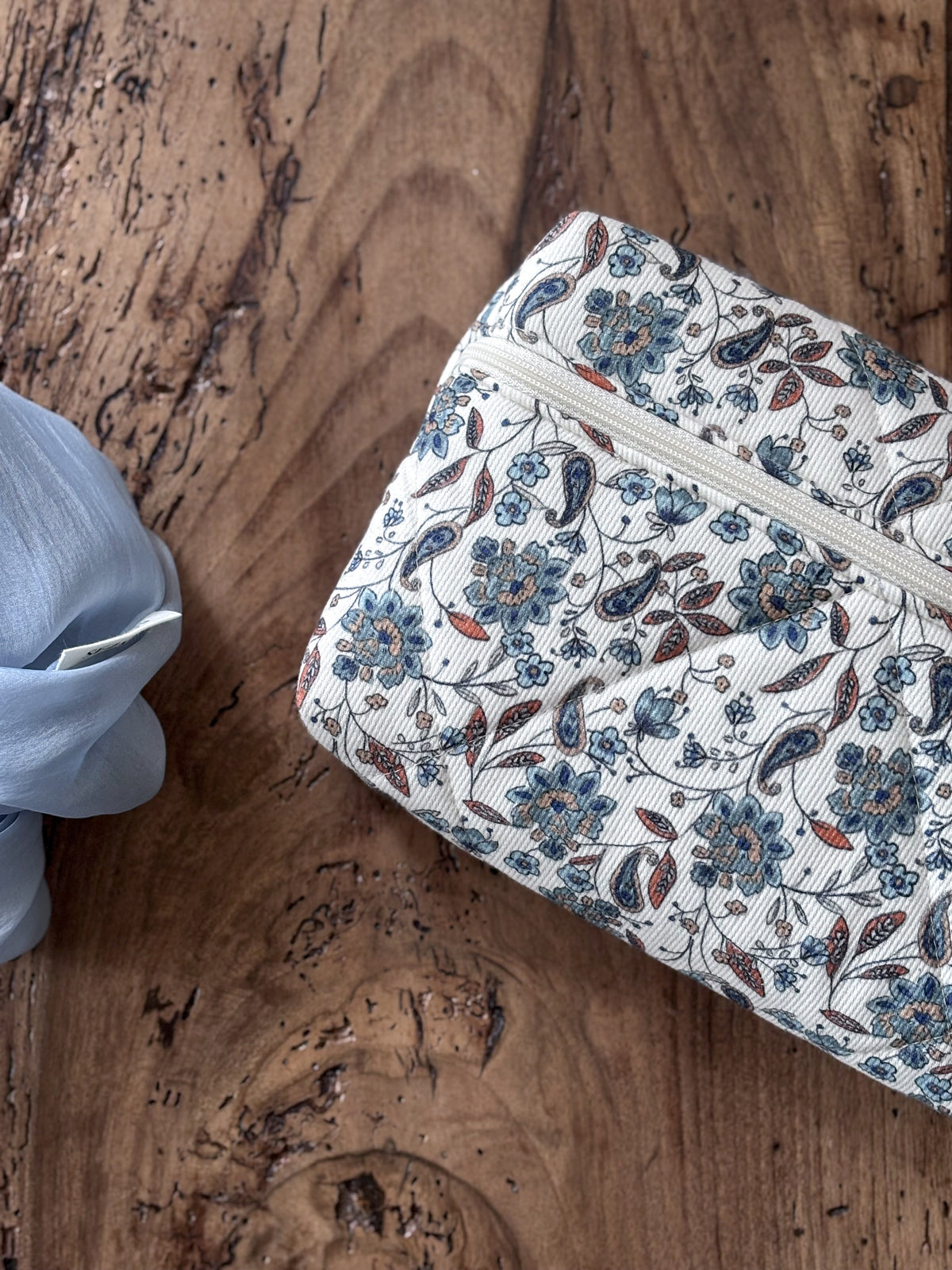 Pochette livre de poche - fleurie Madeleine - Compatible Kindle