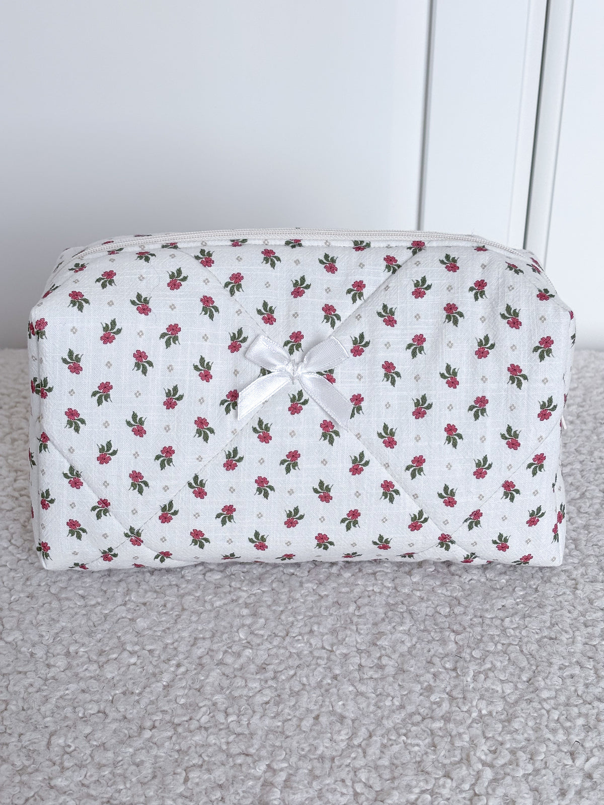 Trousse beauté matelassée fleurie – Agathe