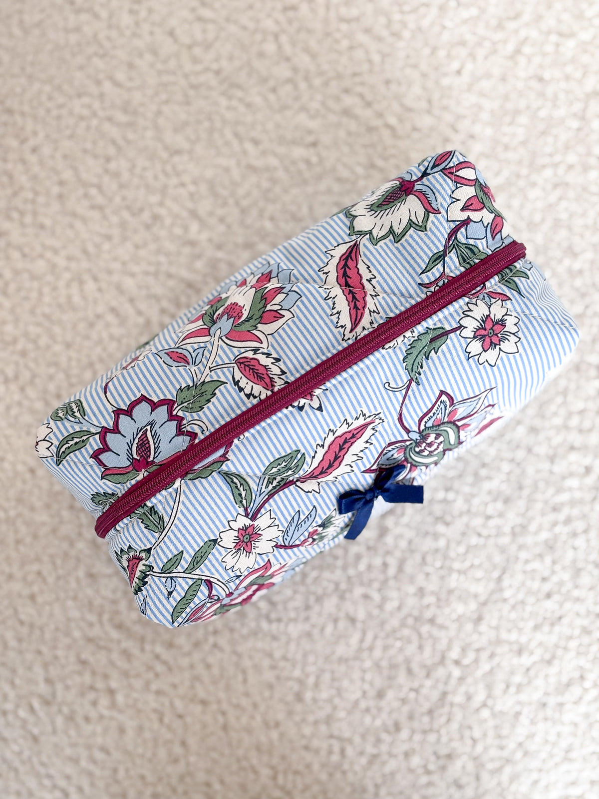 Trousse beauté matelassée fleurie – Constance