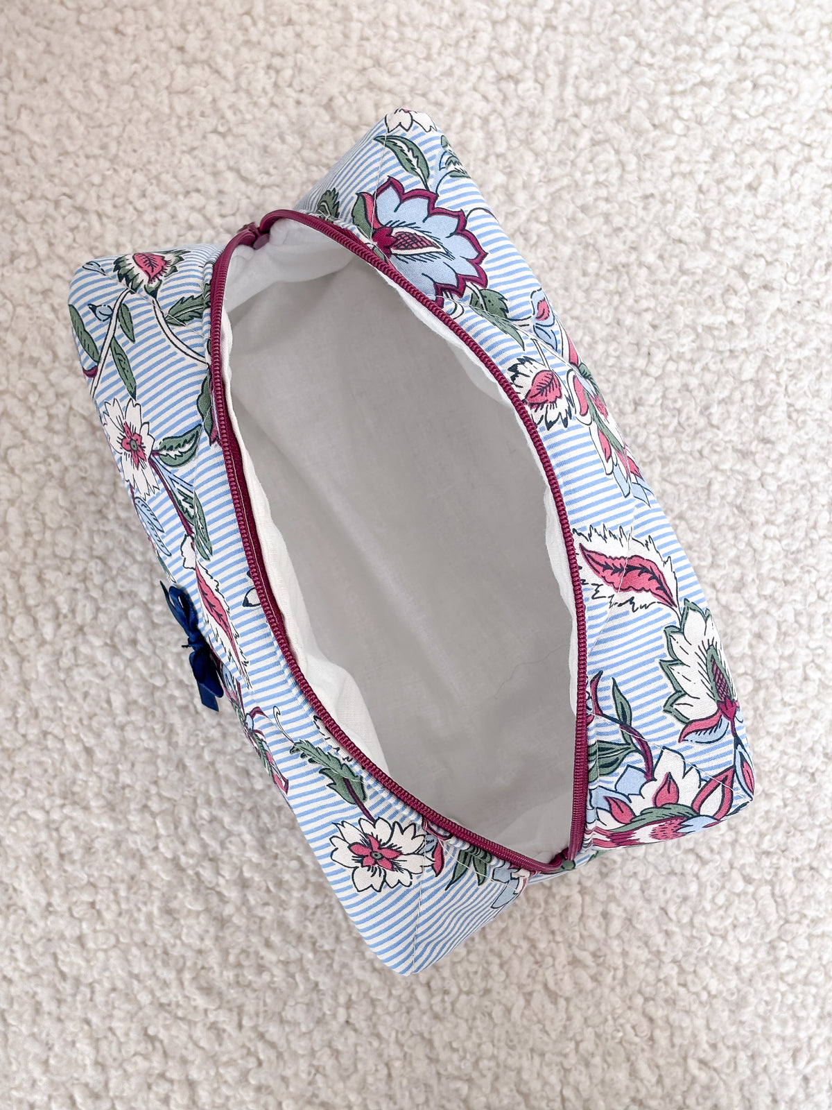 Trousse beauté matelassée fleurie – Constance