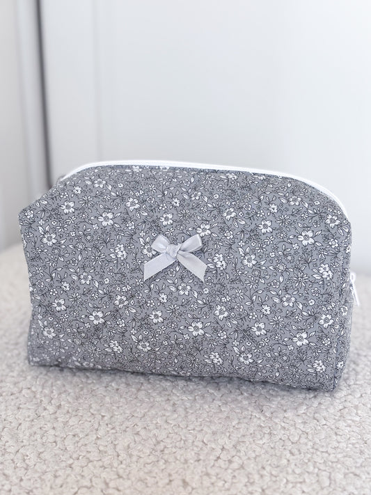 Trousse beauté matelassée fleurie – Marguerite