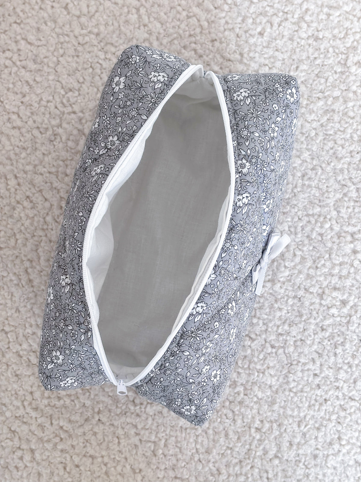Trousse beauté matelassée fleurie – Marguerite