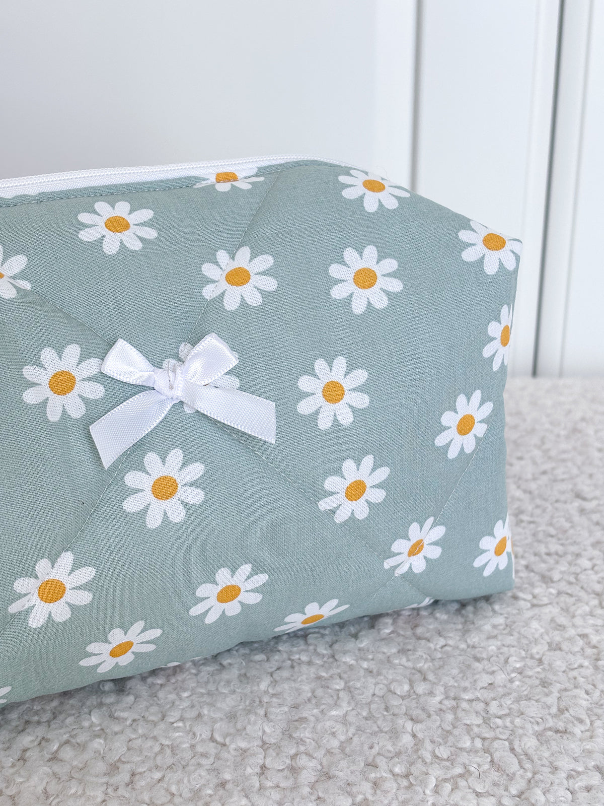 Trousse beauté matelassée fleurie – Suzanne